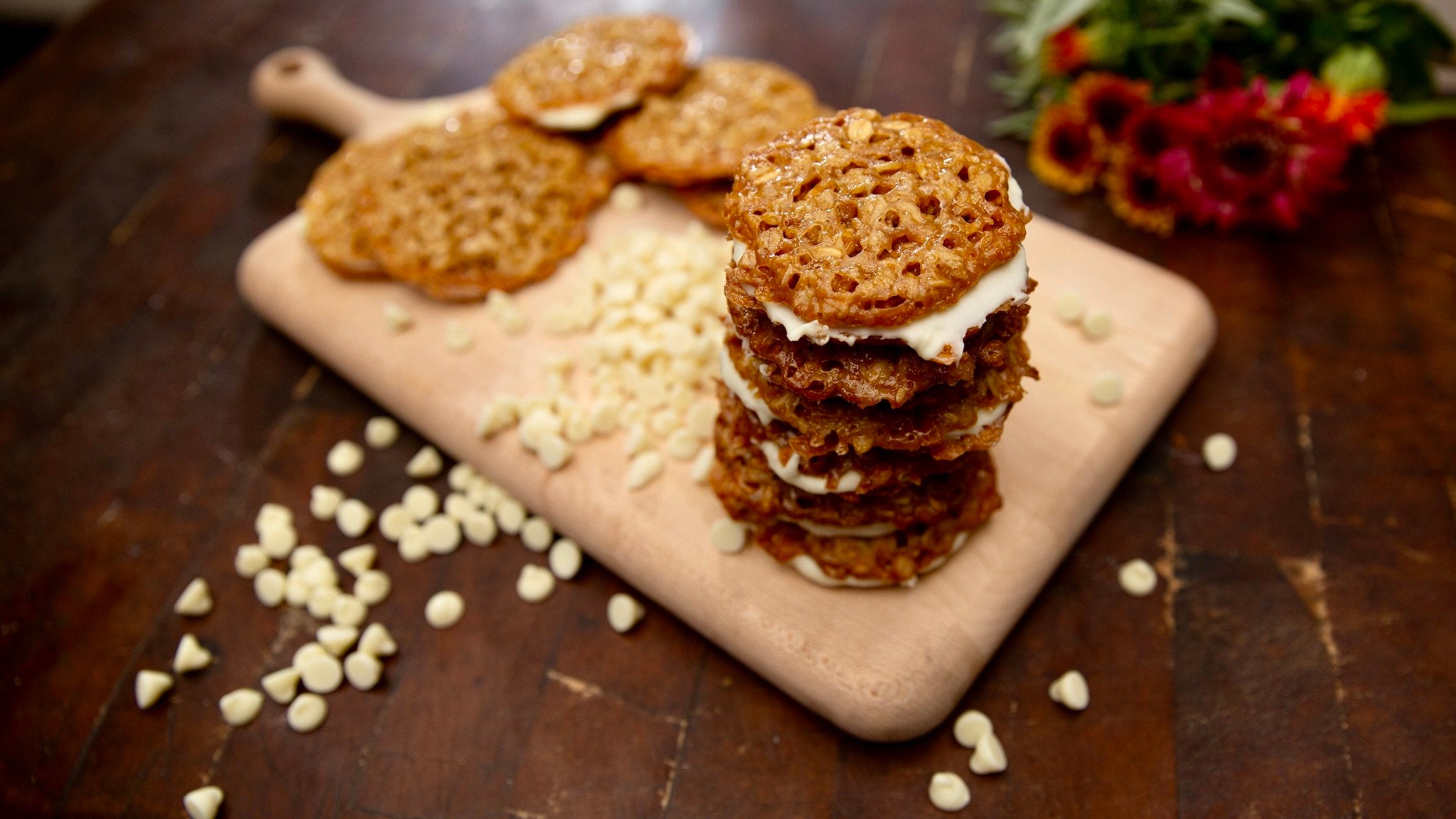 Molasses Lace Cookies with White Chocolate Filling Recipe – The Ranch TableAmerican ExpressApple PayDiners ClubDiscoverGoogle PayMastercardShop PayVisa