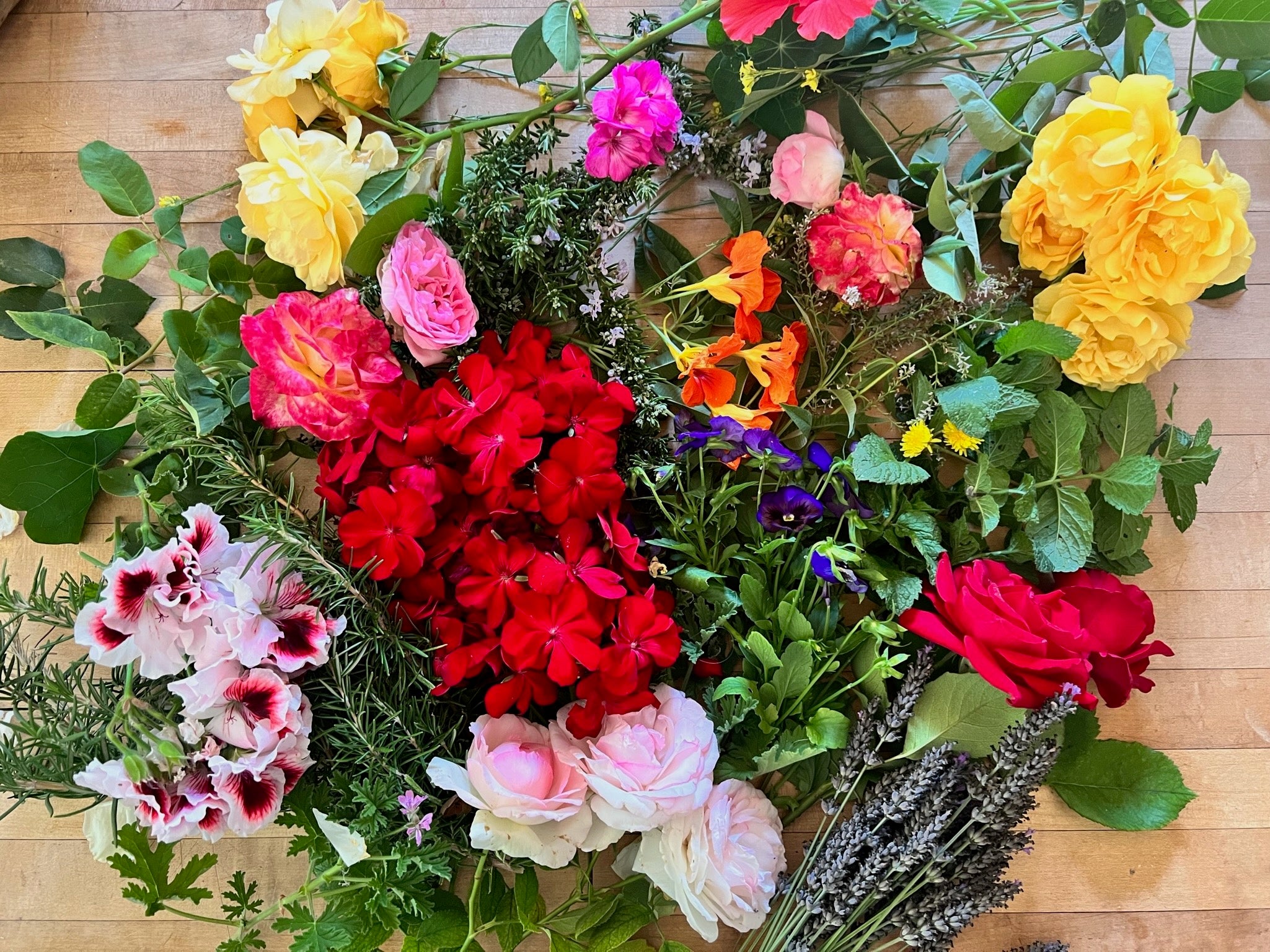 The Ranch Table Edible Flowers – The Ranch Table