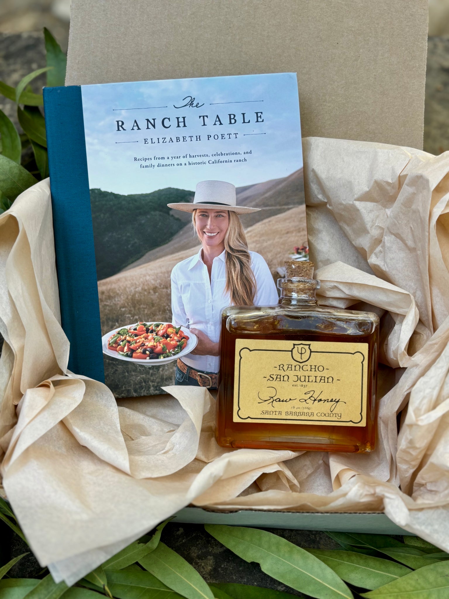 The Ranch Table Ranch Table Cookbook and Honey Bundle – The Ranch Table